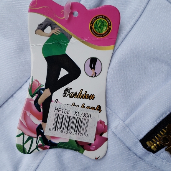 Tight Fitting Elastic Waist Stretch Shorts NWT - Picture 5 of 6